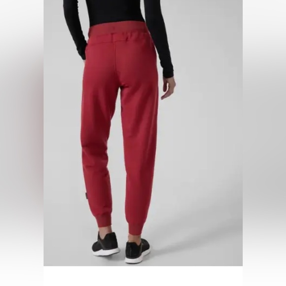NWT Athleta Altitude Jogger in Polartec Power Stretch,Size 1X decadent red snow - Picture 2 of 14